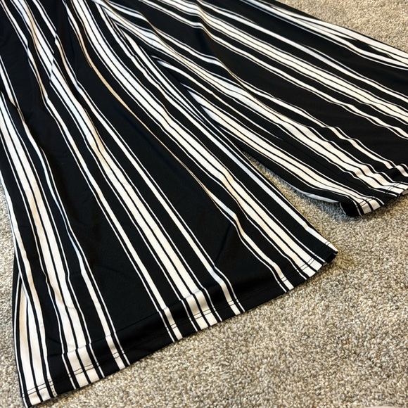 Nina Leonard Striped Jumpsuit - Picture 7 of 11